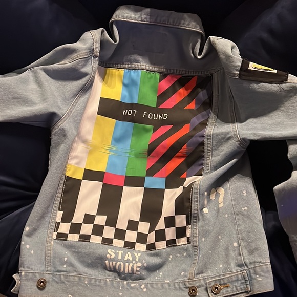 Really cool looking jeans jacked only wore it 2 times - Picture 2 of 5